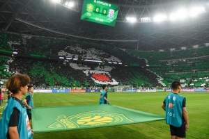 上座人数继续增长?鲁媒晒中超16队主场,10队使用专业球场