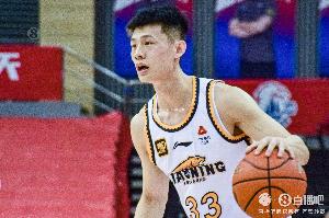 不在状态!王岚嵚7投仅1中拿到9分 罚球7中6