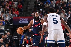 森林狼也有意得到哈登!后者对被交易到猛龙和鹈鹕没兴趣