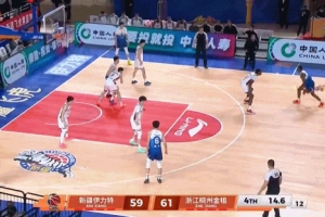 浪费这么多机会!伊力福拉提&齐麟接连绝杀三分不中 新疆惜败