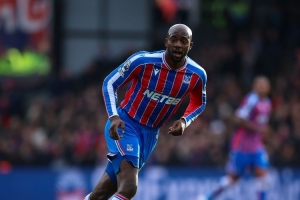 记者：接下来马特塔将与专家会面，决定是否接受膝部手术