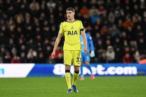 老舒梅切尔:范德芬非常优秀,不解为何曼联利物浦当初都没引进他