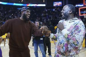 追梦:想和詹姆斯一起打球和他学习 但这不代表我想去他的球队 追梦:想和詹姆斯一起打球和他学习 但这不代表我想去他的球队