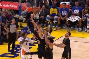 很值！沃特福德强攻吹勇士干扰球 科尔挑战成功取消2分还拿到球权