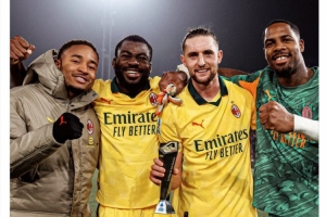 都有贡献!米兰官方社媒赛后晒法国小分队照片 都有贡献!米兰官方社媒赛后晒法国小分队照片