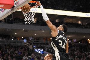 文胖：热火和森林狼都在积极提高报价 目前最好的报价来自勇士