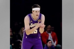 时隔一个多月复出！里夫斯INS：回归的感觉很棒！