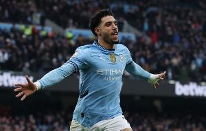 马尔穆什：第一个进球有些幸运，我的触球并不完美