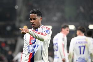 冬窗加盟后首个赛季就打进5球，恩德里克是里昂队史第二人