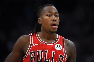 名记：公牛和步行者就道苏姆和马瑟林互换进行了实质性讨论