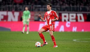 今夏离队！格雷茨卡本赛季送出6次进球前倒数第二传，德甲最多