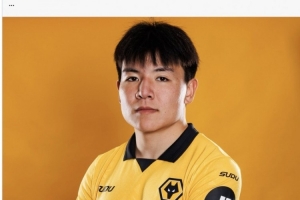 ⛽️加油呀！英甲球队巴恩斯利确认中国球员徐彬正式租借加盟