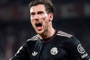 拜仁祝格雷茨卡31岁生日快乐，球员加盟以来斩获14冠，今夏将离队