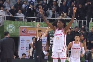CBA本赛季第二期月度最佳国际球员:深圳外援史密斯 场均27.9分