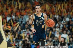 无力回天！奎因28中14空砍37分14板5助 也有6失误