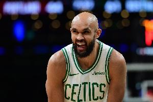 4帽！怀特：我有段时间没盖帽了好多人说这事 所以今天得盖几个