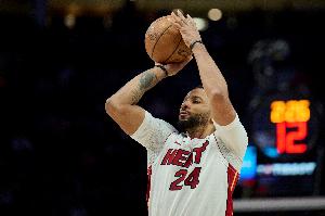 鲍威尔：第三节就像我们的阿基里斯之踵 我们必须打好48分钟比赛