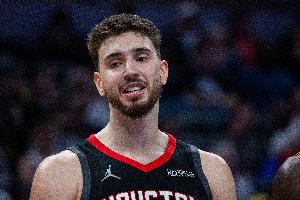 帕金斯：火箭的麻烦就是他们的大个子申京 他根本不愿意去防守！