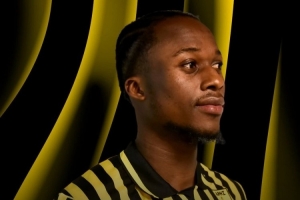 官方：佛罗伦萨前锋夸梅永久转会加盟希腊球队阿里斯