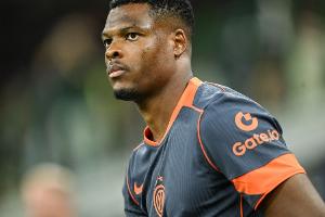 跟队记者：国米与邓弗里斯的故事走到尾声，利物浦因伤放弃引进他