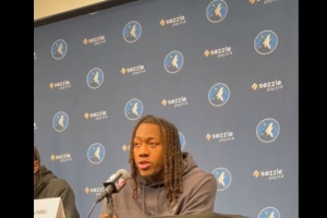 道苏姆：交易发生时正准备去投篮训练 三分钟后我的手机炸了锅