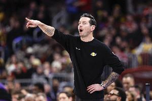 绝不翻车！湖人本赛季比分领先进入第四节的比赛23胜0负