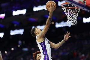 值得培养！24号秀克利福德砍全队最高30分 三分9中5&填满数据栏