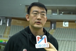 王博：人员缺少后队员对比赛的态度不太认真 要端正态度