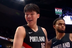 拓媒：杨瀚森那下算犯规那1场球得吹罚160次 明星中锋裁判就不管