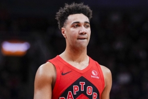 TJD首秀10分10板！猛龙主帅：我不会一场论 看10-15场表现再评价