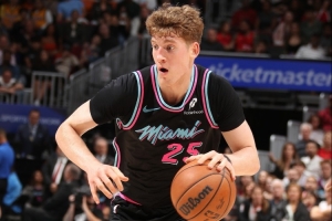 三分6中6！亚库乔尼斯：随时做好投篮准备 我不会勉强出手