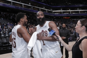 解说：哈登和米切尔是东部第一后场组合 等伤员回归骑士会更好