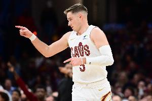 梅里尔：这段时间我们未打出最佳篮球 但还是在关键时刻挺身而出