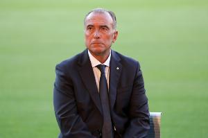 每体：临时主席尤斯特与拉波尔塔是发小 2015年选举不敌巴托梅乌