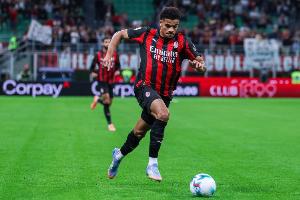 记者：佛罗伦萨下赛季有意租借阿特卡梅，买断费预计1000万欧左右